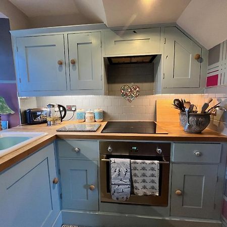 Quirky Highland Cottage With Stunning Views Fearn Lodge Екстер'єр фото