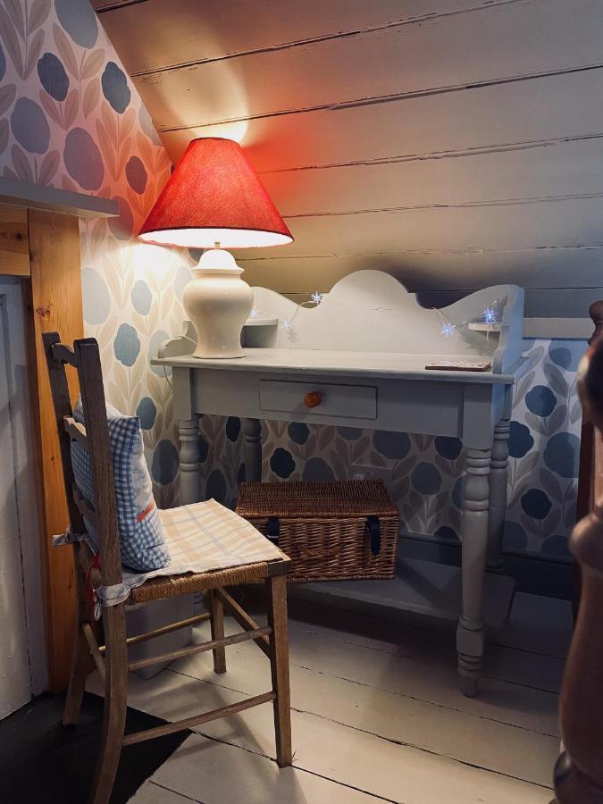 Quirky Highland Cottage With Stunning Views Fearn Lodge Екстер'єр фото